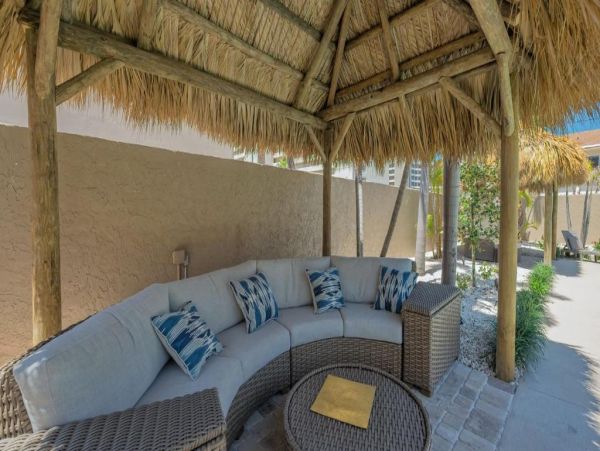 Beachside Getaway Four Bedroom Vacation Rental in Siesta Key