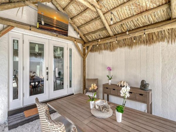 Beachside Getaway Four Bedroom Vacation Rental in Siesta Key