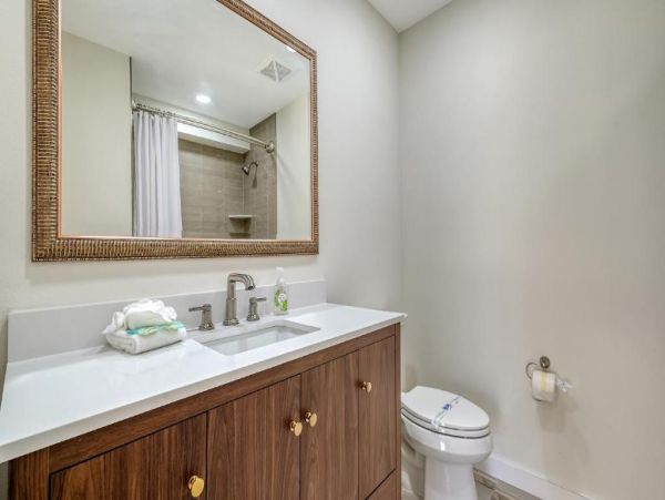Beachside Getaway Four Bedroom Vacation Rental in Siesta Key