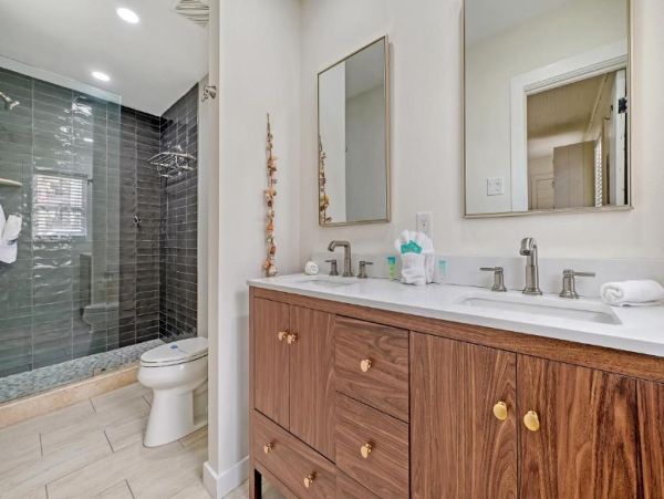 Beachside Getaway Four Bedroom Vacation Rental in Siesta Key