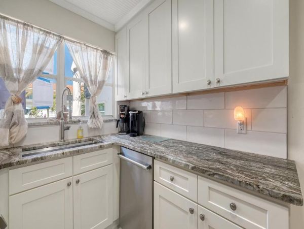 Beachside Getaway Four Bedroom Vacation Rental in Siesta Key