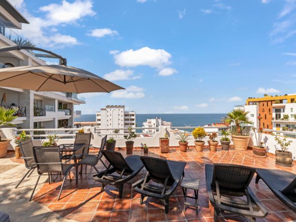 Puerto Vallarta Condo for 3 sleep guest close to Los Muertos Beach