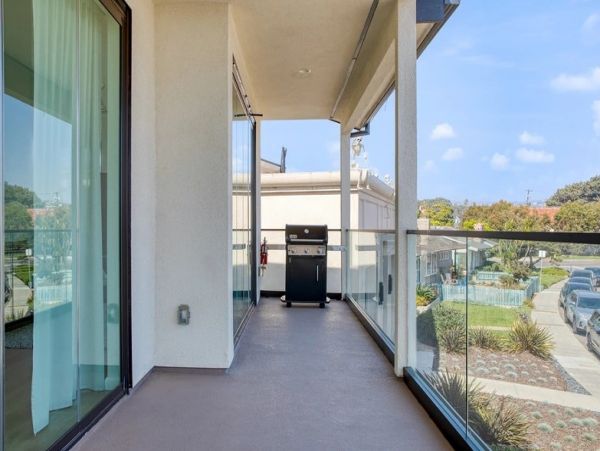 Steps to Beach Mission Beach Vacation Home Three Bedroom