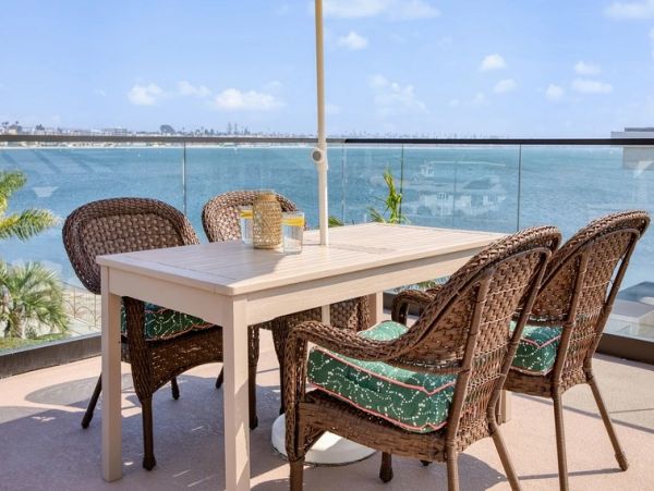 Steps to Beach Mission Beach Vacation Home Three Bedroom