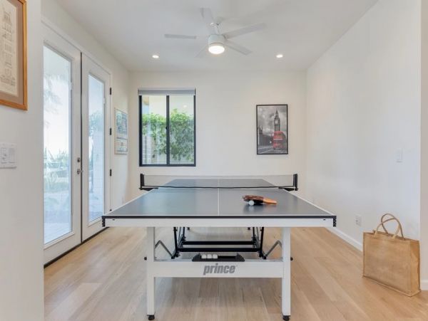 Steps to Beach Mission Beach Vacation Home Three Bedroom