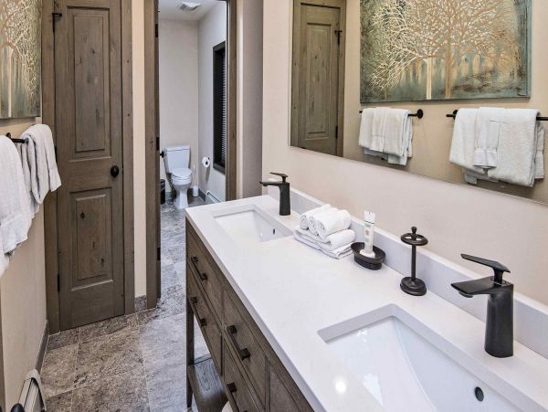 Stunning Views Vail Vacation Condo Four Bedroom