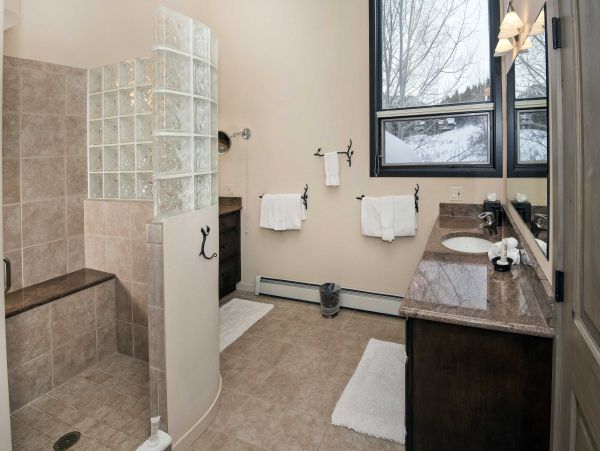 Stunning Views Vail Vacation Condo Four Bedroom