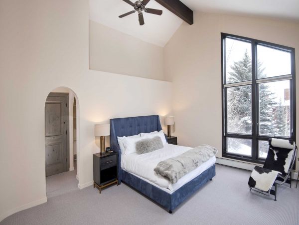Stunning Views Vail Vacation Condo Four Bedroom