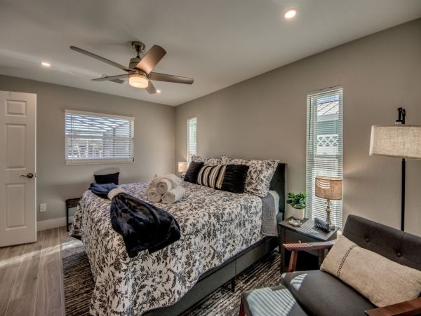 Fort Myers Vacation Home Three Bedroom Walk to Beach