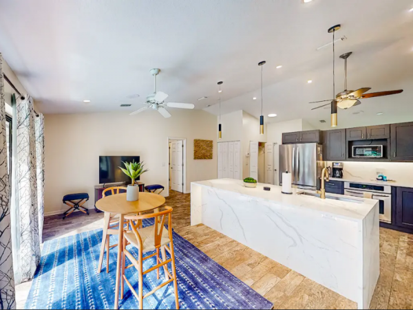 Vacation Home with Pool, Hot tub & 3 Bedrooms in Naples