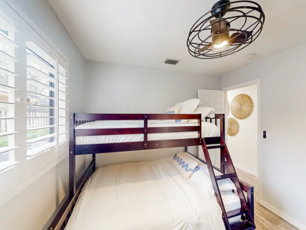 Vacation Home with Pool, Hot tub & 3 Bedrooms in Naples