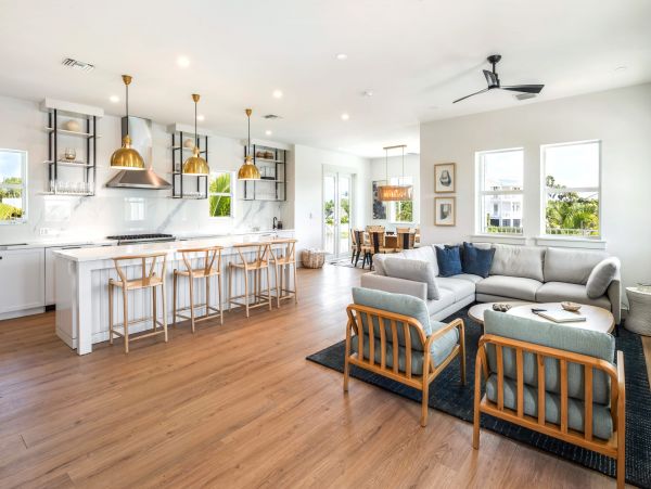 Key West Sunny Home with 6 Bedrooms and Pool