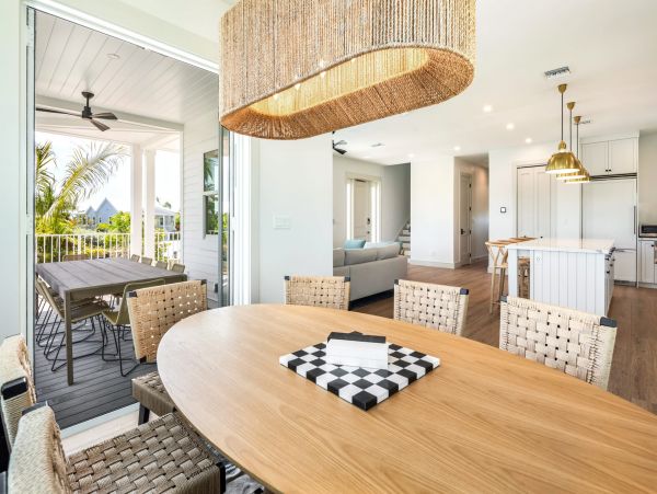 Key West Sunny Home with 6 Bedrooms and Pool