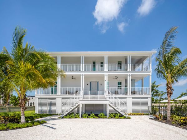 Key West Sunny Home with 6 Bedrooms and Pool