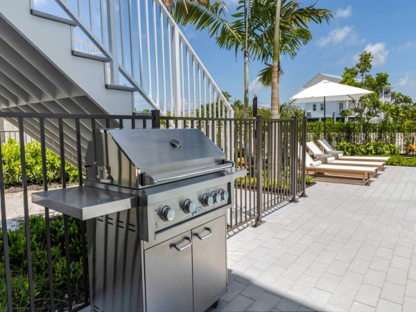 Key West Sunny Home with 6 Bedrooms and Pool