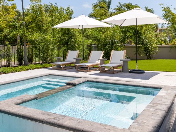 Key West Sunny Home with 6 Bedrooms and Pool