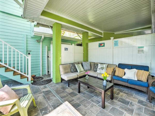 Clearwater Vacation Condo One Bedroom Steps to Beach