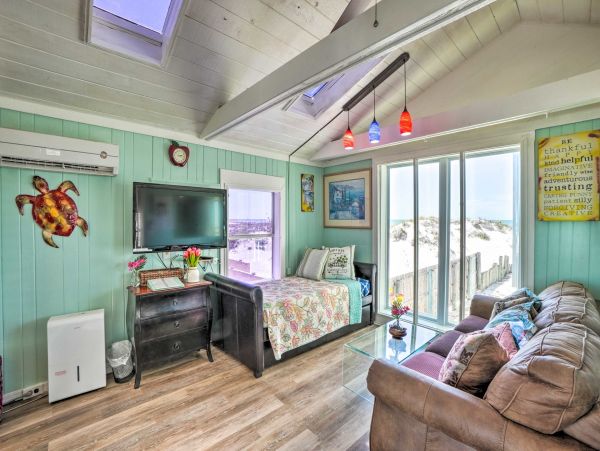 Clearwater Vacation Condo One Bedroom Steps to Beach