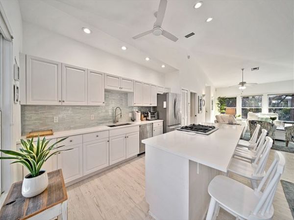 Sanibel Vacation Pool Home Three Bedrooms Sleeps 6 Guests