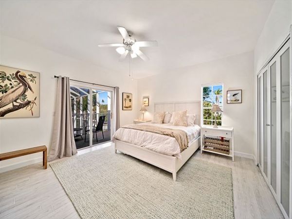 Sanibel Vacation Pool Home Three Bedrooms Sleeps 6 Guests