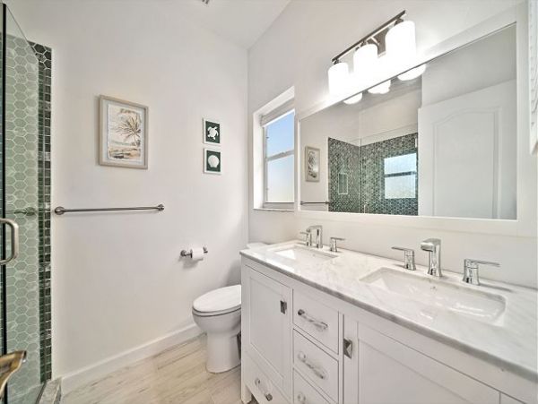 Sanibel Vacation Pool Home Three Bedrooms Sleeps 6 Guests