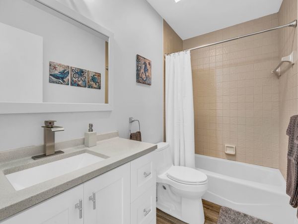 Two Bedroom Canal Front Duplex in Key Colony Beach