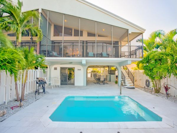 Two Bedroom Canal Front Duplex in Key Colony Beach