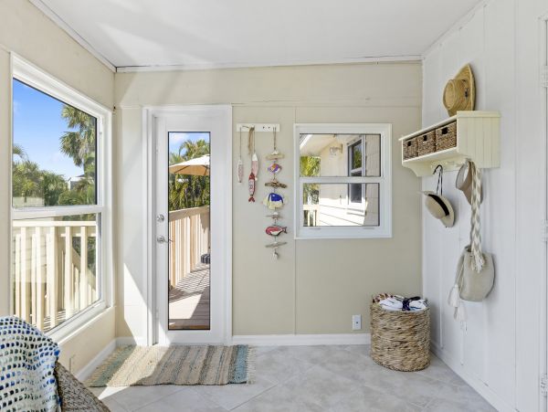 Sanibel Vacation Home Three Bedroom Walk to Beach