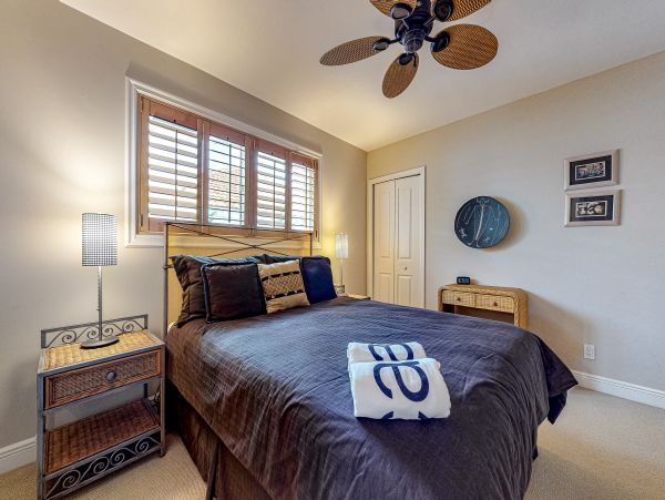 Fort Lauderdale Vacation Home Three Bedroom Walk to Beach