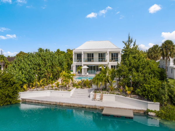 Leeward Canal Villa with 5 Bedroom and Pool
