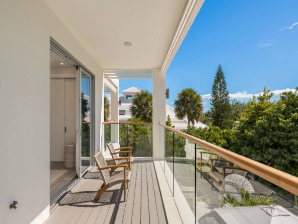 Leeward Canal Villa with 5 Bedroom and Pool