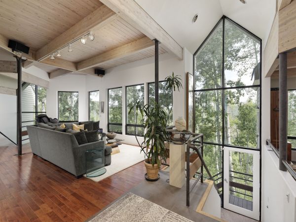 Snowmass Luxury Vacation Mountain Home with Great Amenities