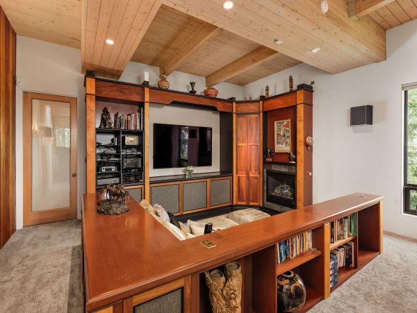 Snowmass Luxury Vacation Mountain Home with Great Amenities