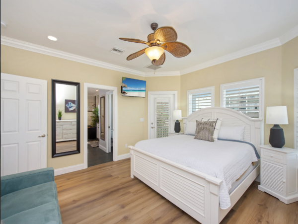 Fantastic Vacation Home with 4 Bedrooms in Fort Myers Beach