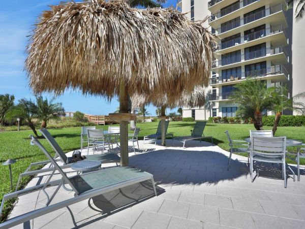 Marco Island Vacation Condo One Bedroom on Beach