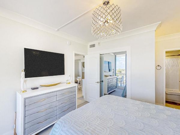 Marco Island Vacation Condo One Bedroom on Beach
