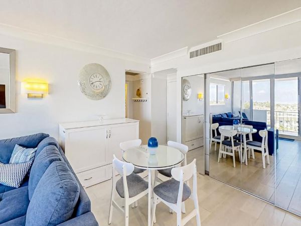 Marco Island Vacation Condo One Bedroom on Beach