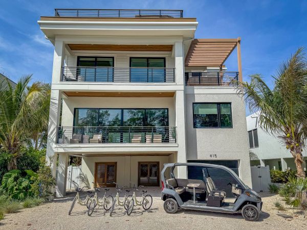 Walk to Beach Anna Maria Island Vacation Home Four Bedroom