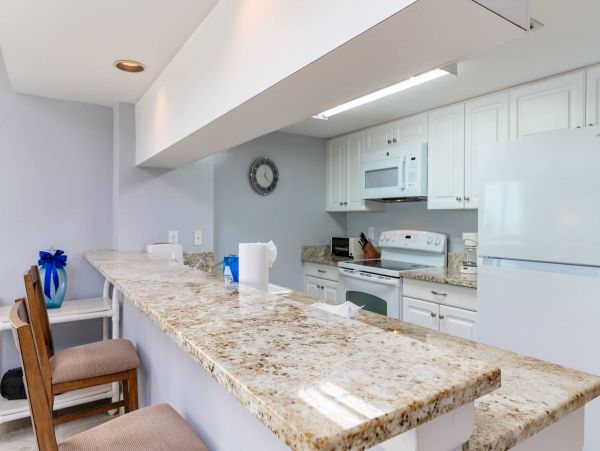 Stunning Beachfront 3 Bedroom Vacation Condo in Marco Island
