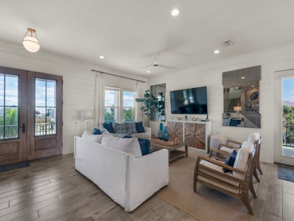 Pensacola Beach Vacation Pool Home Five Bedroom Walk to Beach