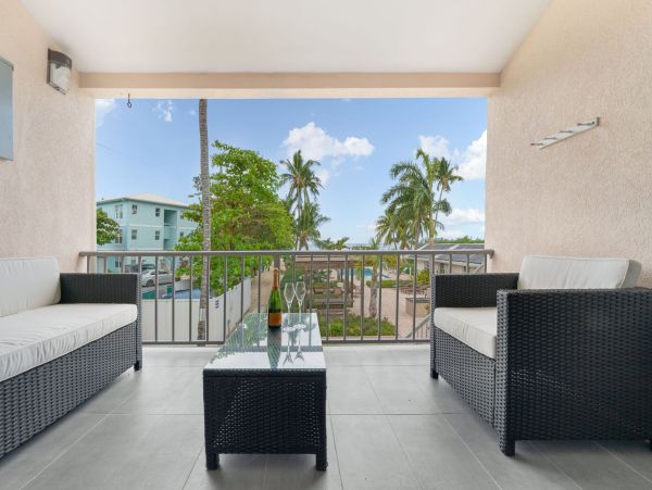 Oceanfront Cayman Island Vacation Villa One Bedroom + Loft