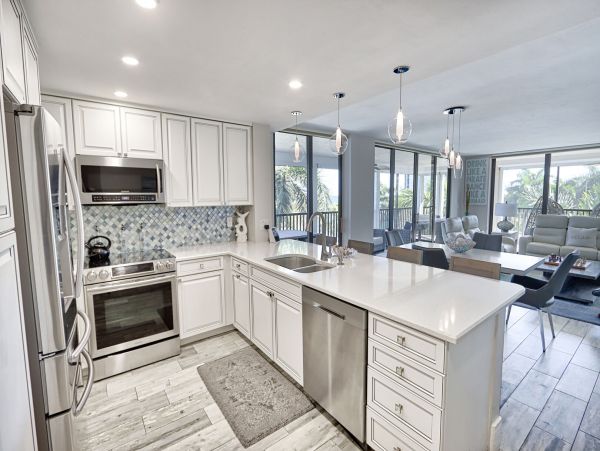 Bay Views Fort Myers Vacation Condo Two Bedroom
