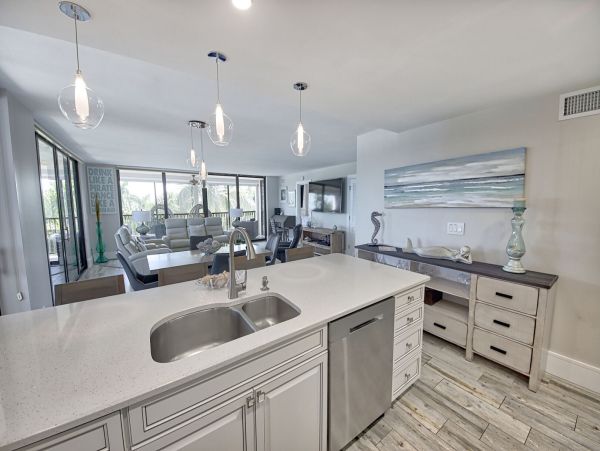 Bay Views Fort Myers Vacation Condo Two Bedroom