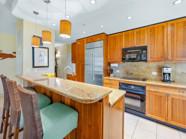 Three Bedroom Vacation Rental in Kaanapali Ground Floor