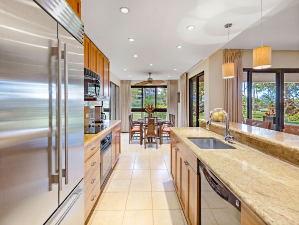 Three Bedroom Vacation Rental in Kaanapali Ground Floor