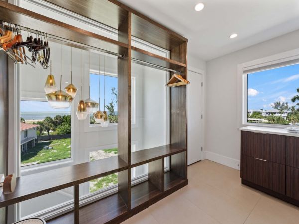 Luxurious Gulf Front Anna Maria Island Vacation Estate