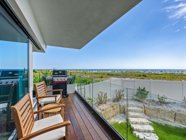 Luxurious Gulf Front Anna Maria Island Vacation Estate