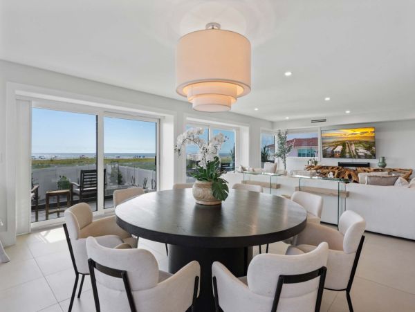 Luxurious Gulf Front Anna Maria Island Vacation Estate
