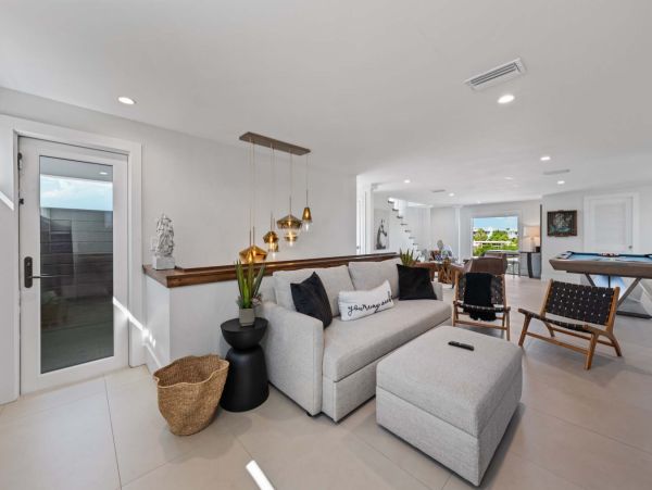 Luxurious Gulf Front Anna Maria Island Vacation Estate