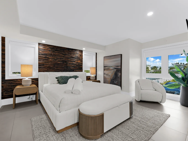 Luxurious Gulf Front Anna Maria Island Vacation Estate
